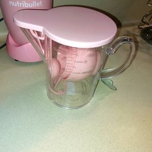 Pink measuring cups.